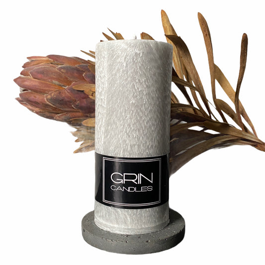 Light Grey Flat Cylinder -  GRIN candles - Kvepaline.lt